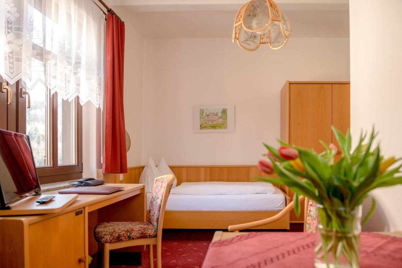 באד אלסטר Hotel-Pension Heimburg מראה חיצוני תמונה